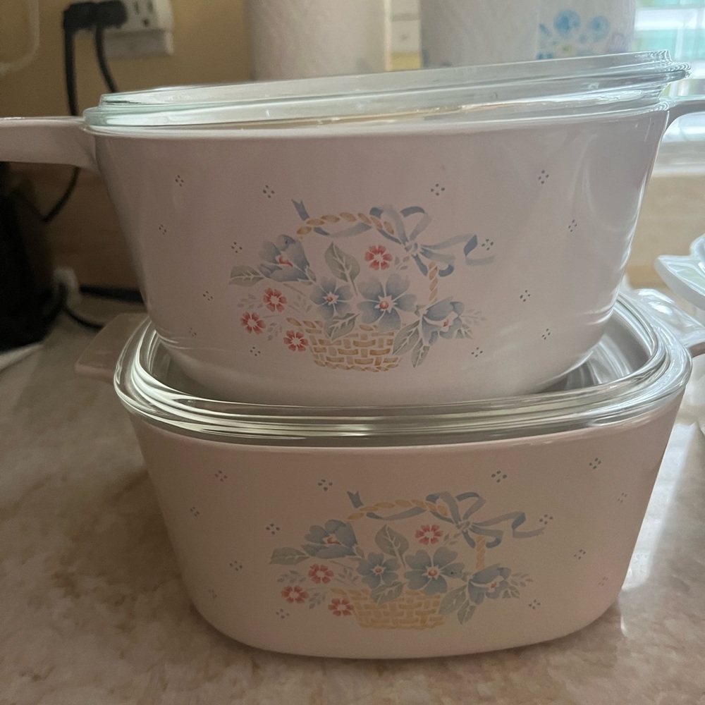 Vintage blue ribbon flower basket corningware four piece casserole set!